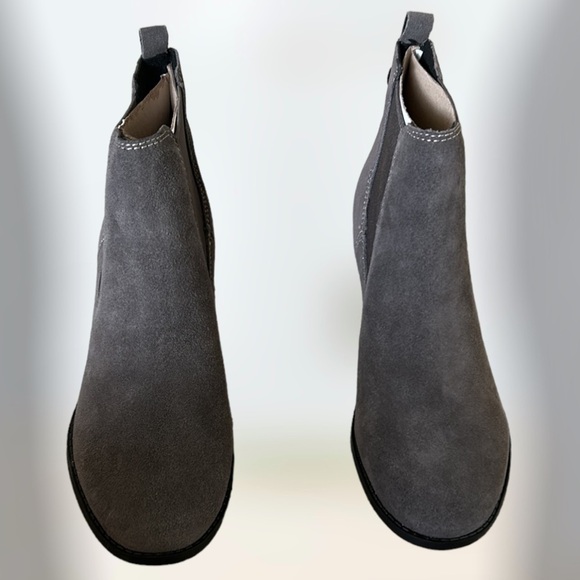 Easy Spirit Booties | SIZE 8 - Picture 2 of 5